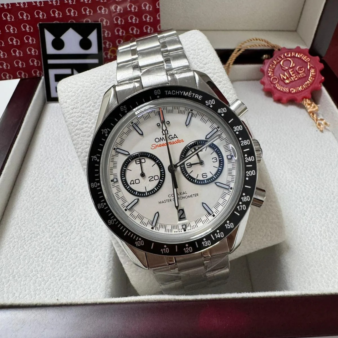 Speedmaster “Co-Axial Master Chronometer” – White Dial | Stainless Steel Bracelet