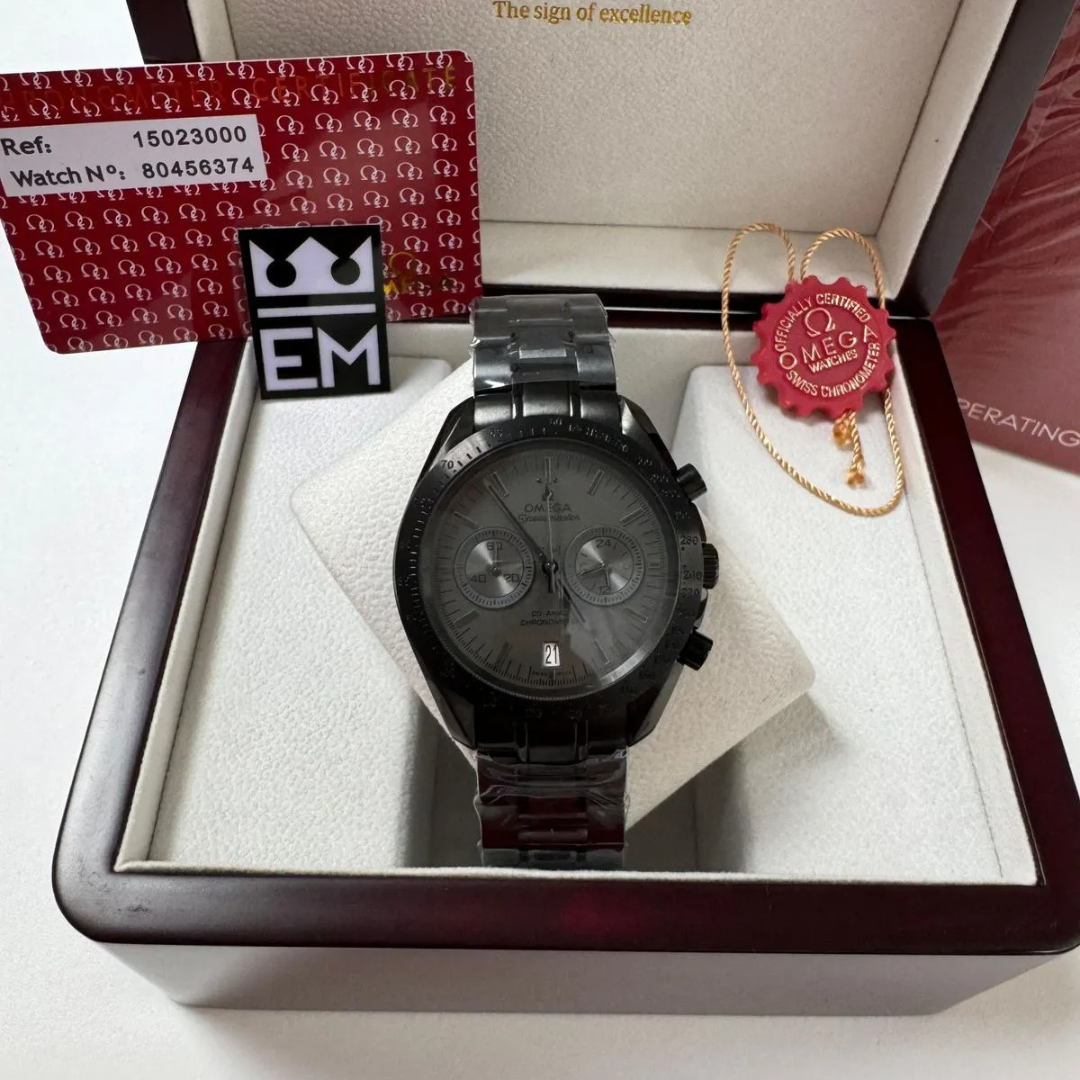 Speedmaster “Full Black Steel” – Co-Axial Chronometer Omega