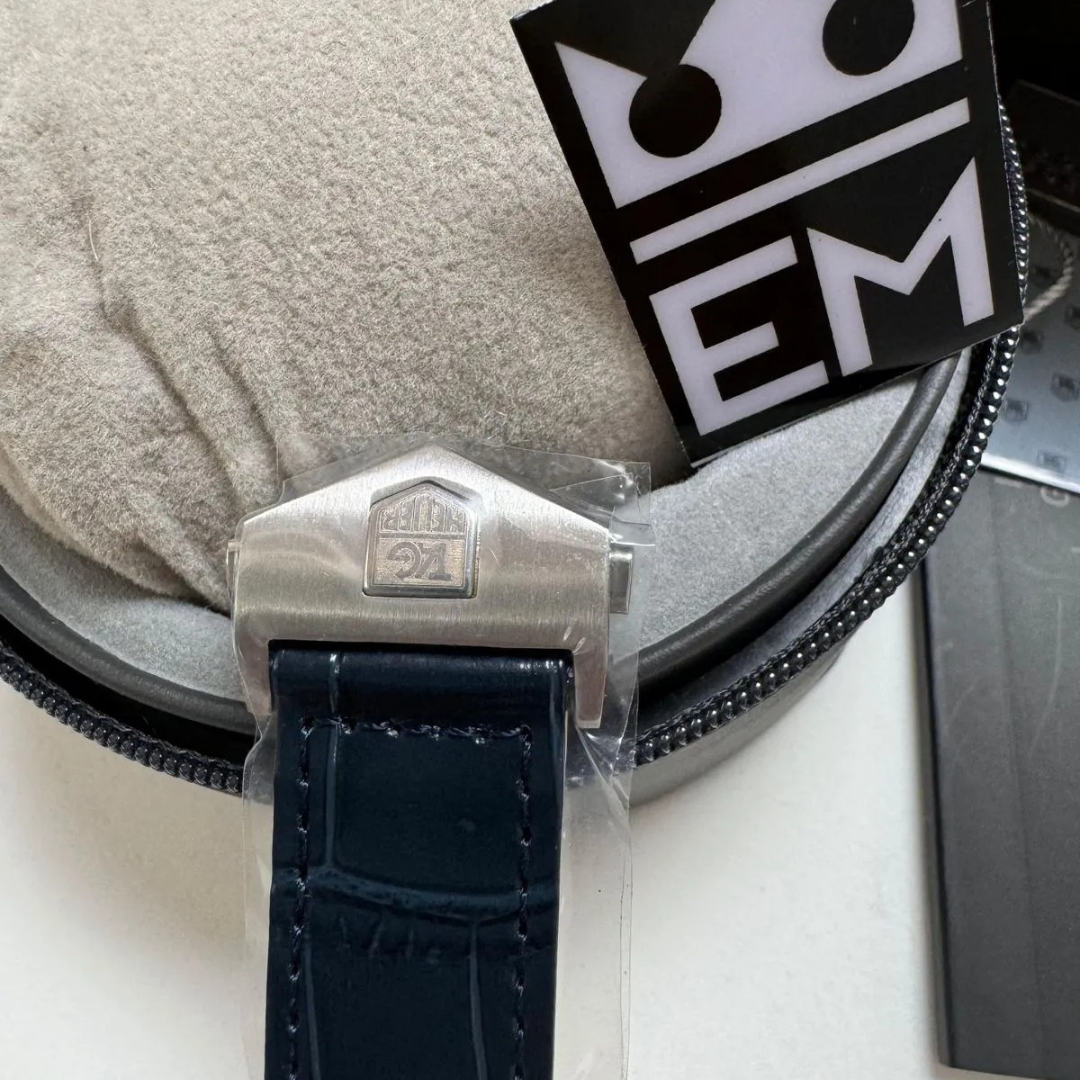 TH Carrera Chronograph – Silver & Blue | Leather Strap TAG Heuer