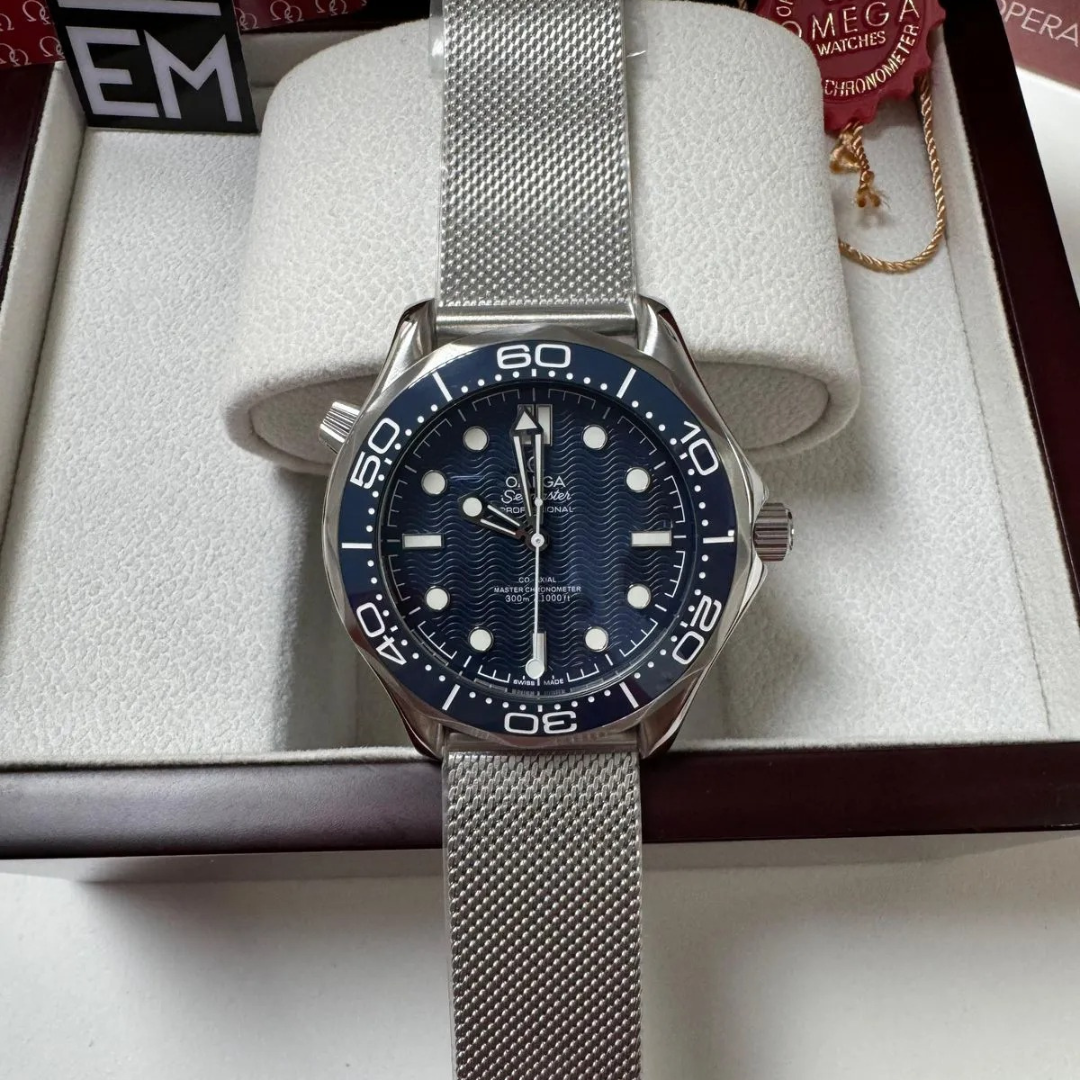 Seamaster “Diver 300M” – Blue/Mesh Bracelet