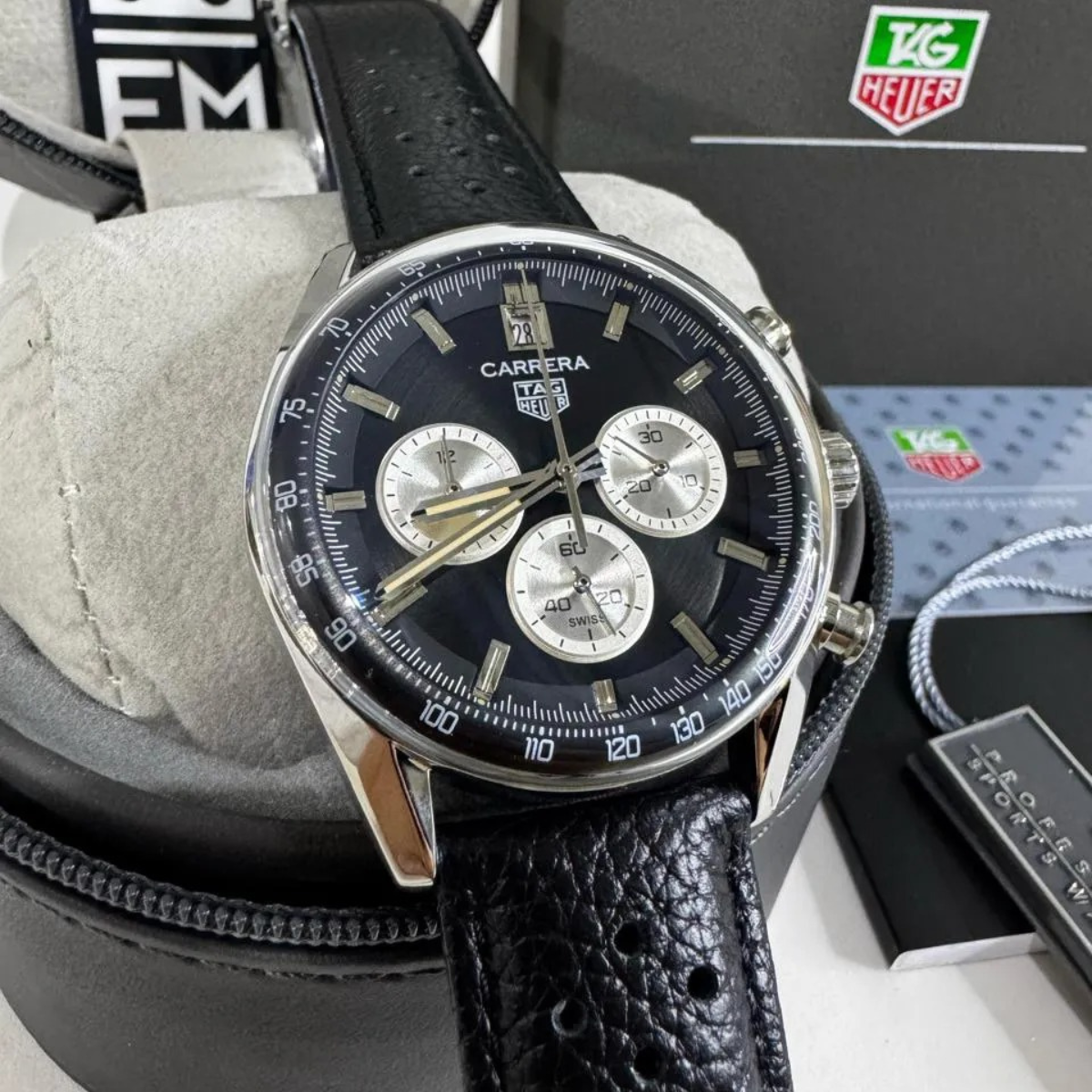 TH Carrera Chronograph – Black/Silver – Leather Strap TAG Heuer