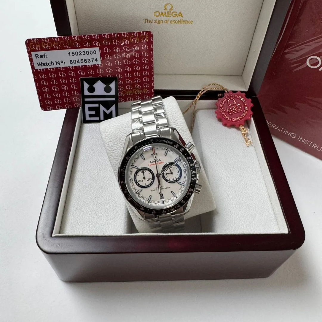 Speedmaster “Co-Axial Master Chronometer” – White Dial | Stainless Steel Bracelet Omega