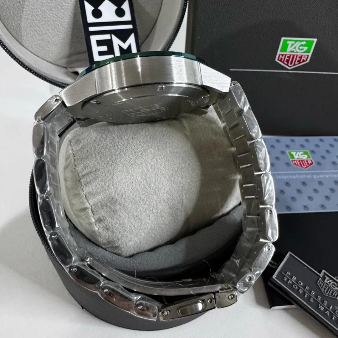 TH Carrera Chronograph – Emerald Green | Stainless Steel Bracelet TAG Heuer