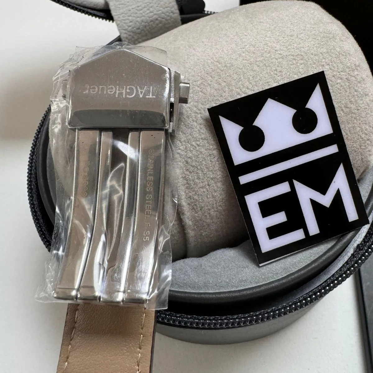 TH Carrera Chronograph – Silver Dial & Brown Leather Strap TAG Heuer