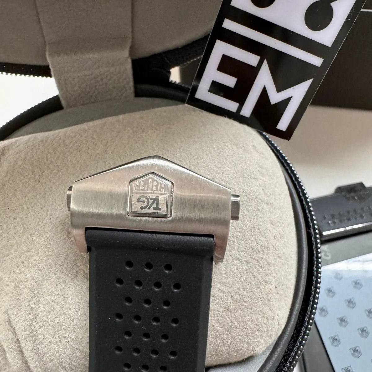 TH Carrera Pendulum – Black & Stainless Steel TAG Heuer